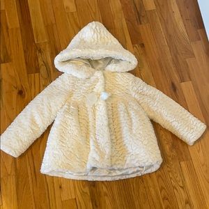 🟥sold🟥Pistachio Kids White Faux Fur Coat with Hood